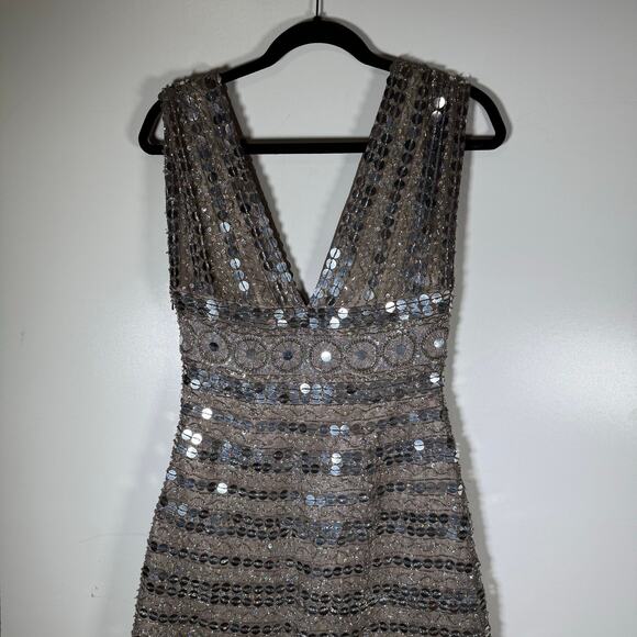 Scala Couture Sequin Beaded Mini Dress Women’s Silver V Neck Sleeveless Party 8 - Picture 3 of 16